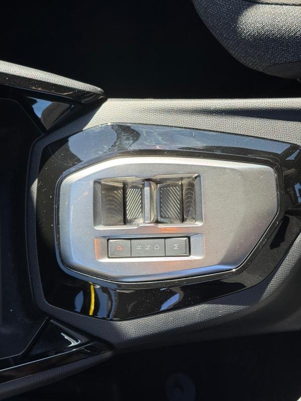 Peugeot 208 - Photo 11