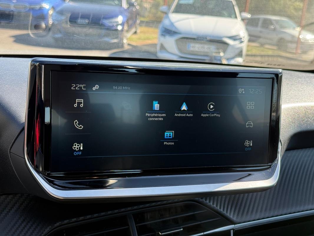 Peugeot 208 - Photo 13