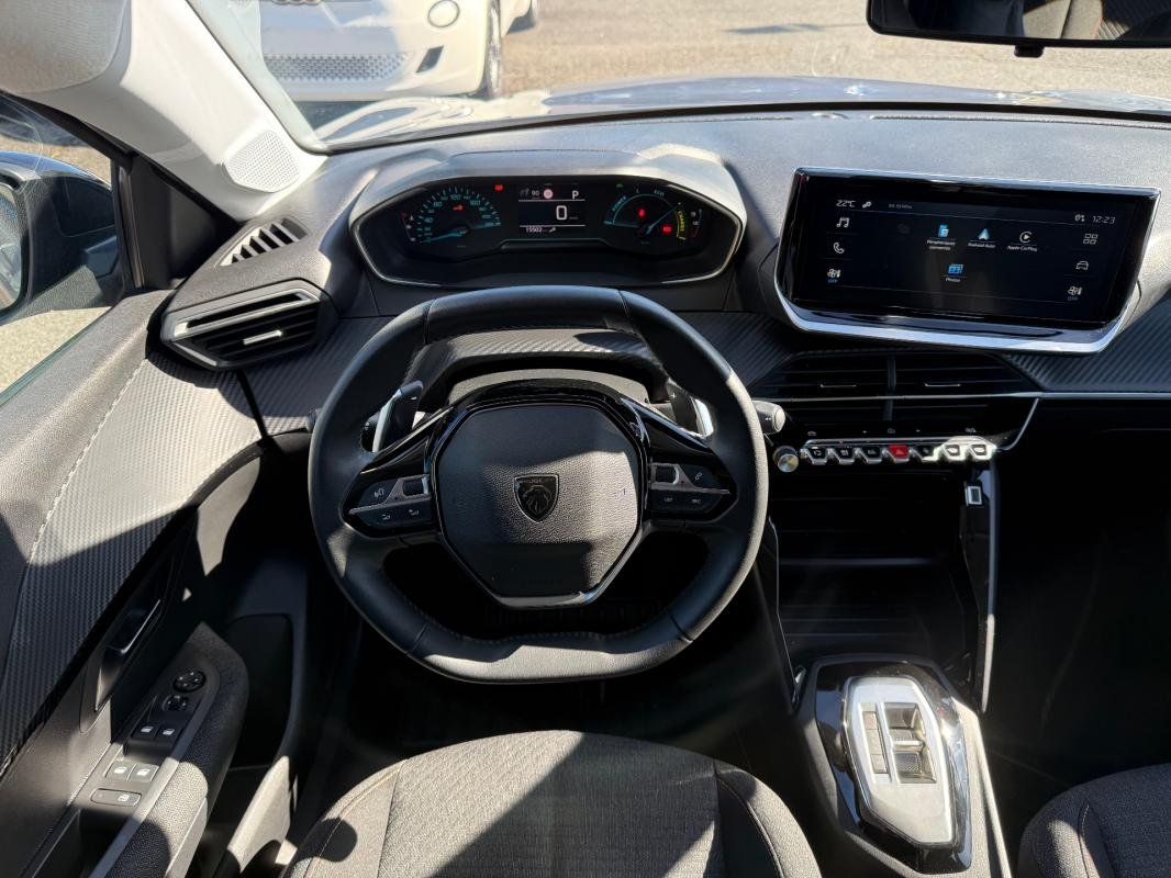 Peugeot 208 - Photo 6