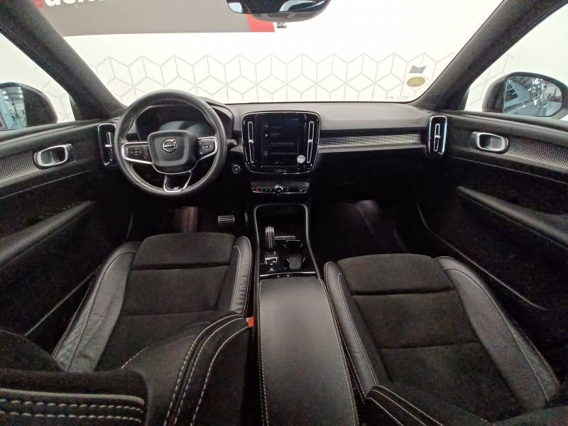 Volvo XC40 - Photo 12