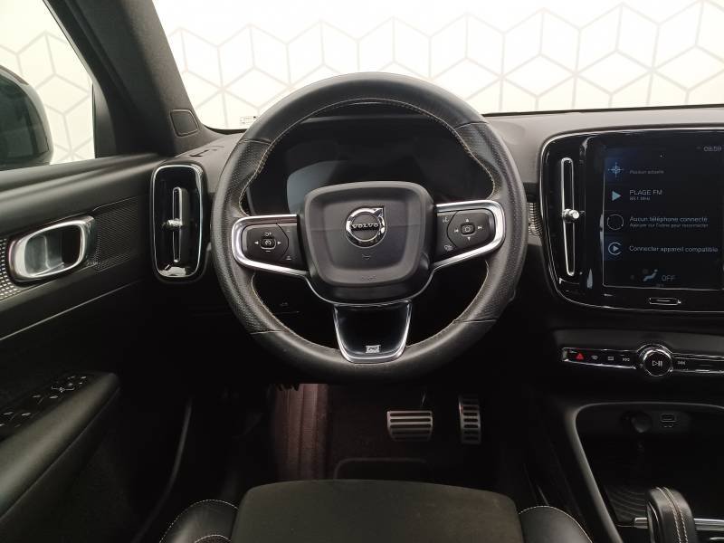 Volvo XC40 - Photo 13