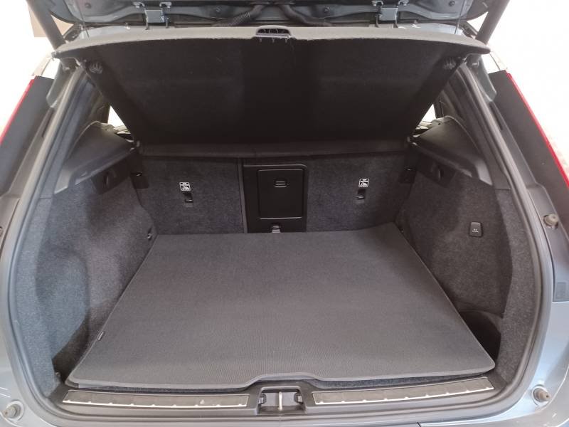 Volvo XC40 - Photo 16