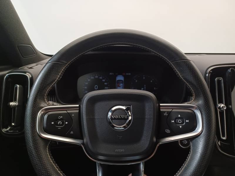 Volvo XC40 - Photo 22