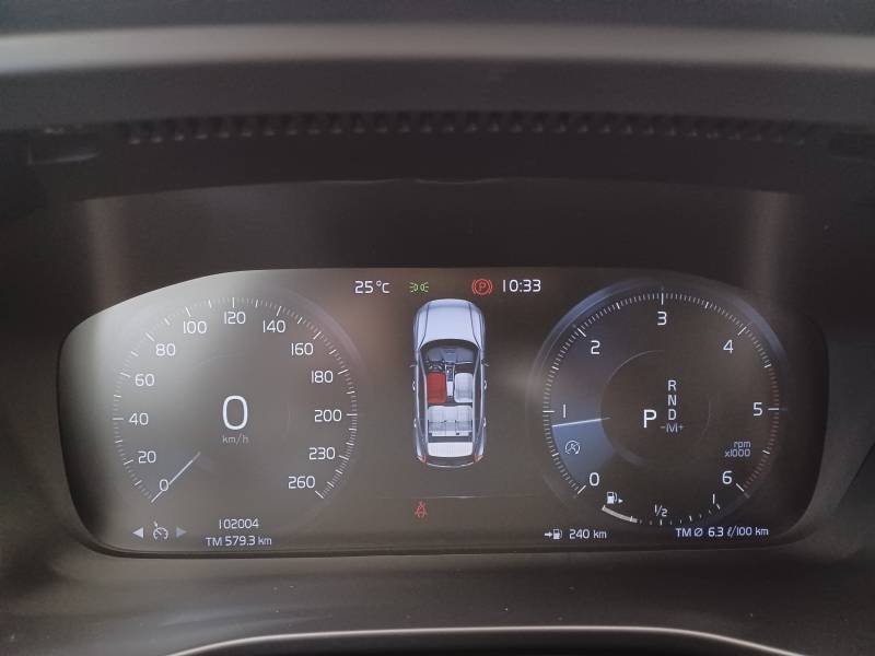 Volvo XC40 - Photo 23