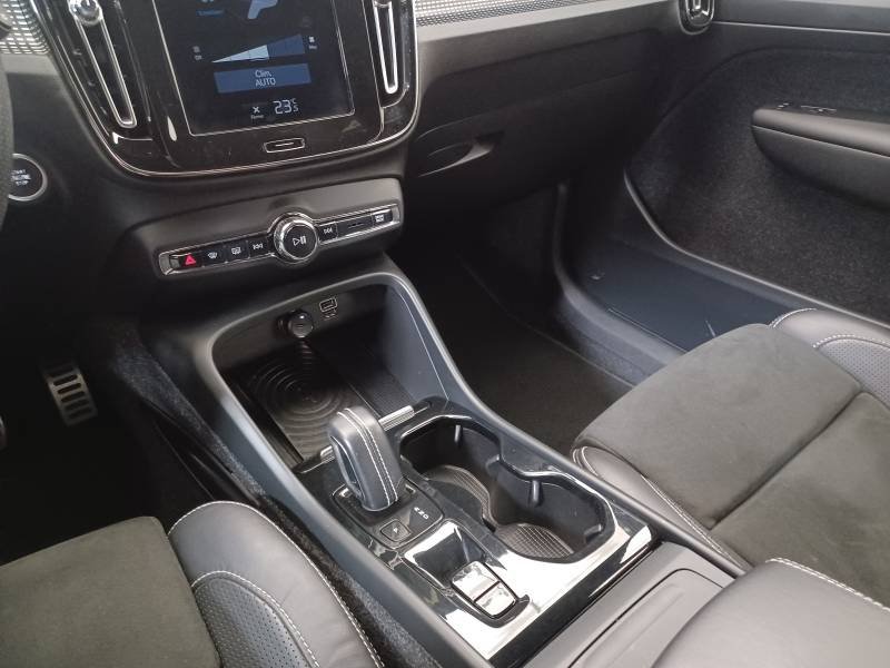 Volvo XC40 - Photo 26