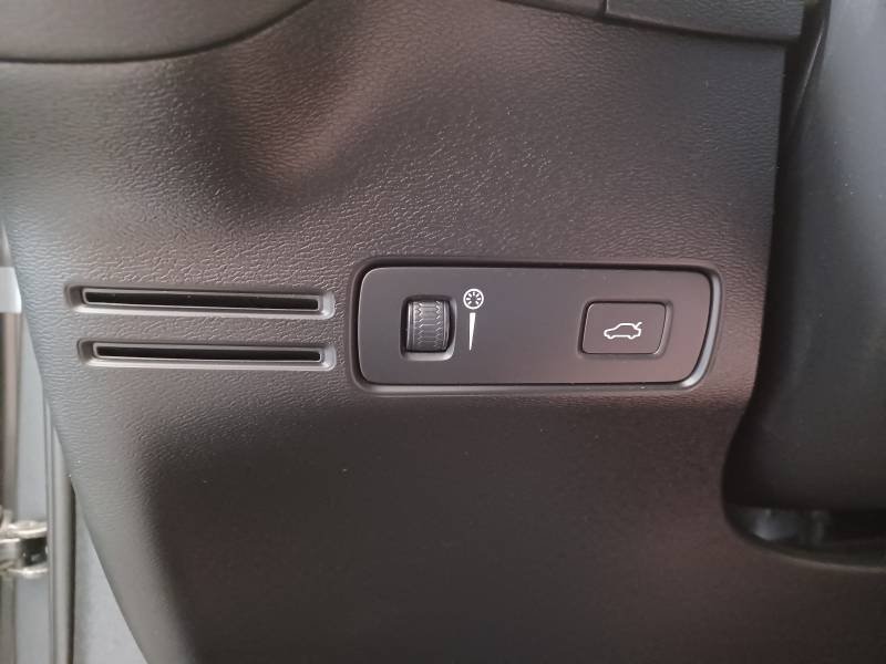 Volvo XC40 - Photo 37