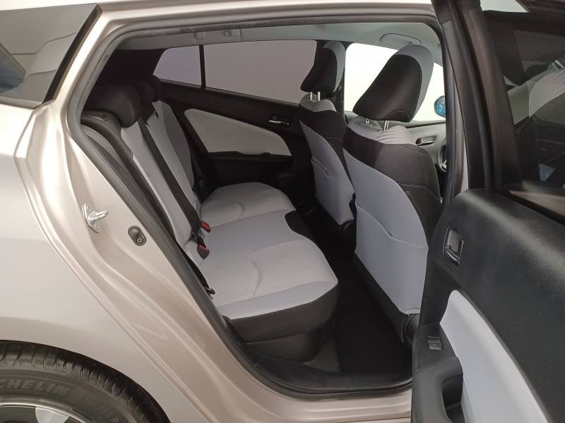 Toyota Prius - Photo 15