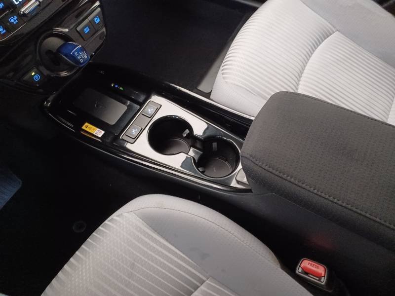 Toyota Prius - Photo 23