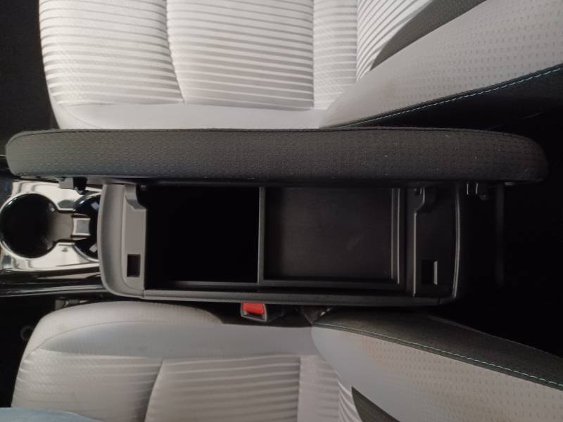 Toyota Prius - Photo 27