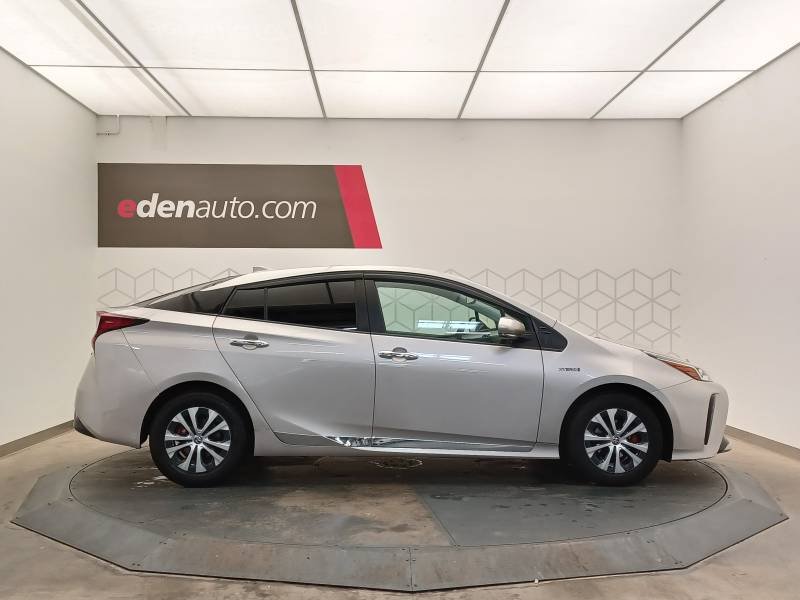 Toyota Prius - Photo 3