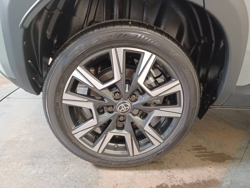 Toyota Yaris - Photo 9