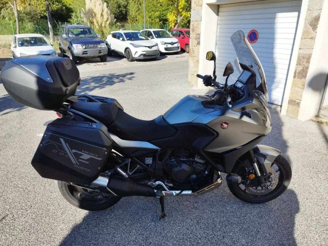 Honda NT1100 - Photo 1