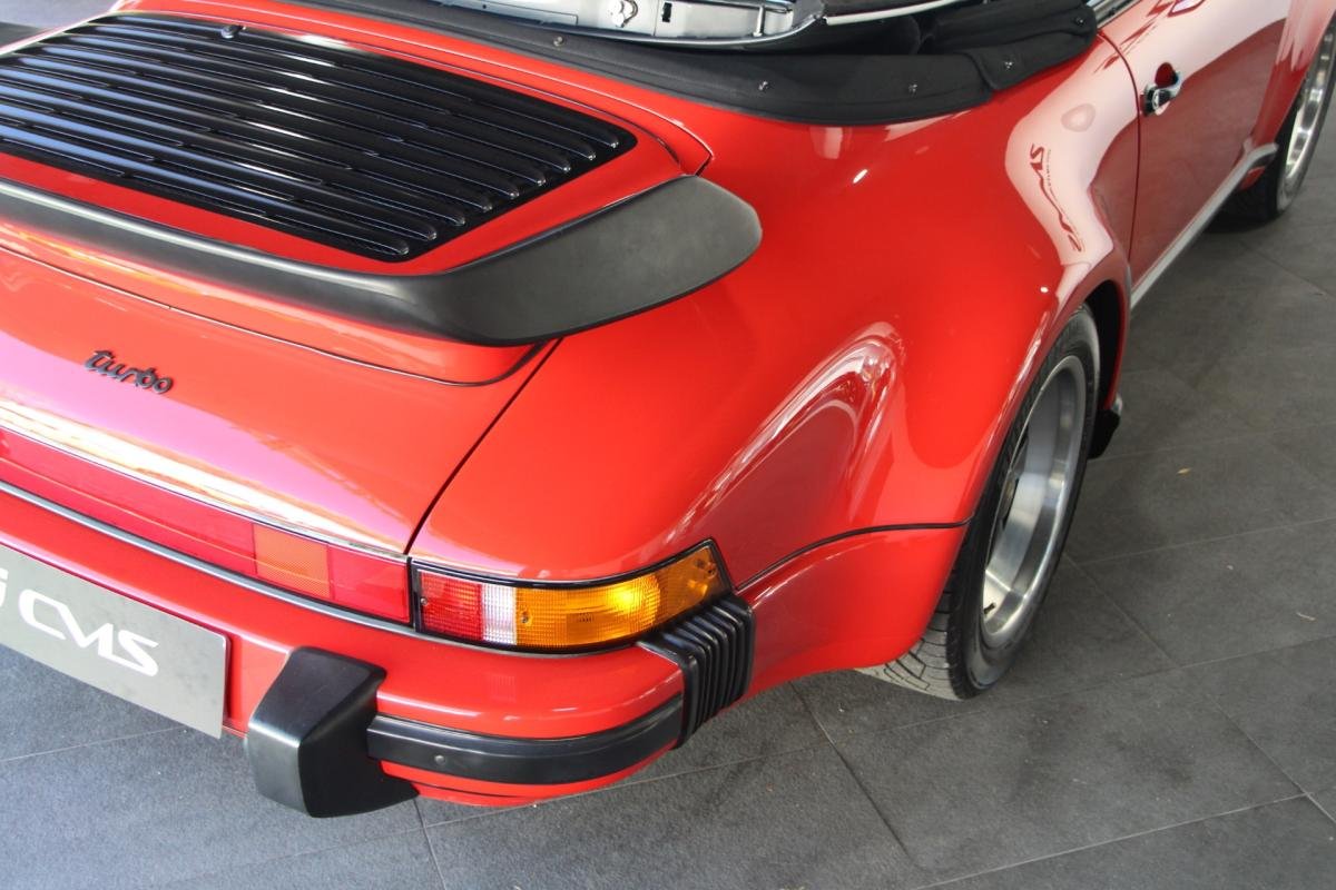 Porsche 911 - Photo 18