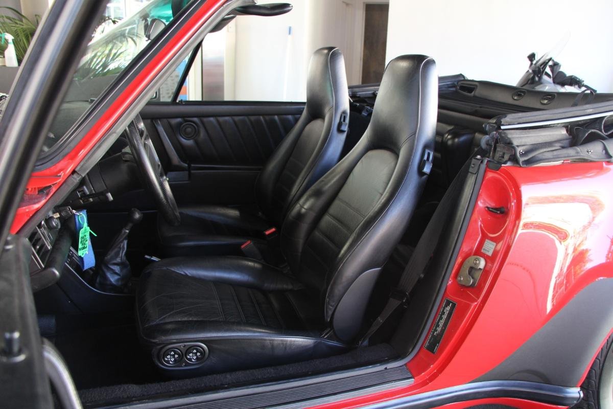 Porsche 911 - Photo 21