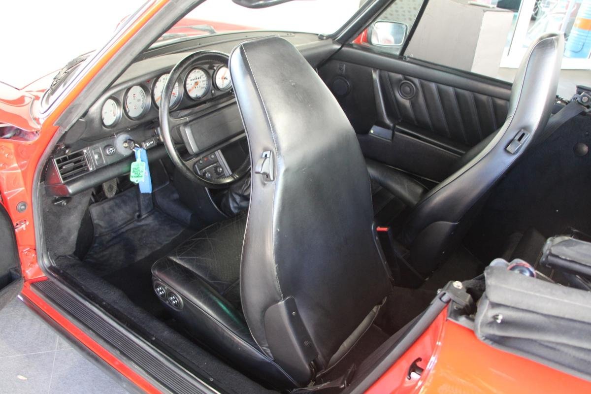 Porsche 911 - Photo 23