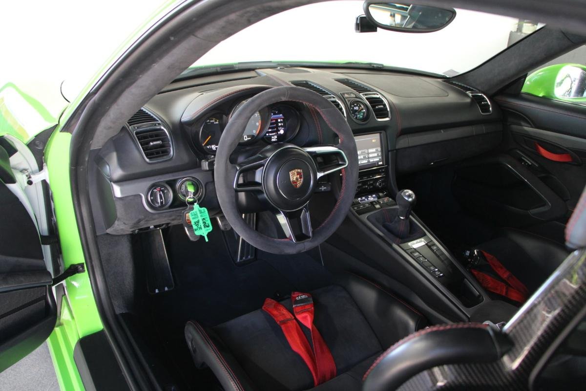 Porsche Cayman - Photo 10