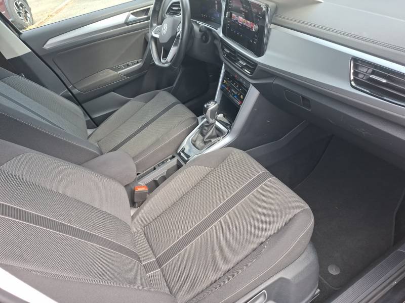 Volkswagen T-Roc - Photo 12