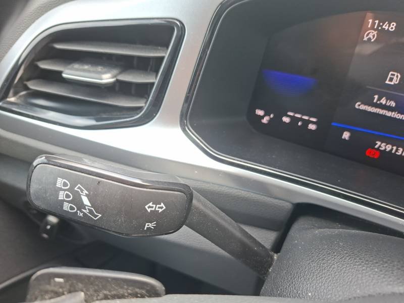 Volkswagen T-Roc - Photo 34