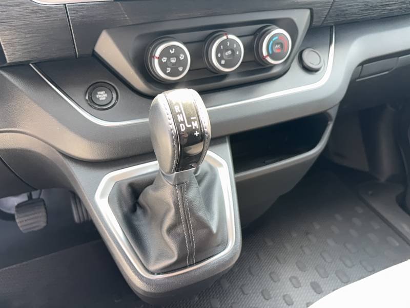 Nissan Primastar - Photo 25