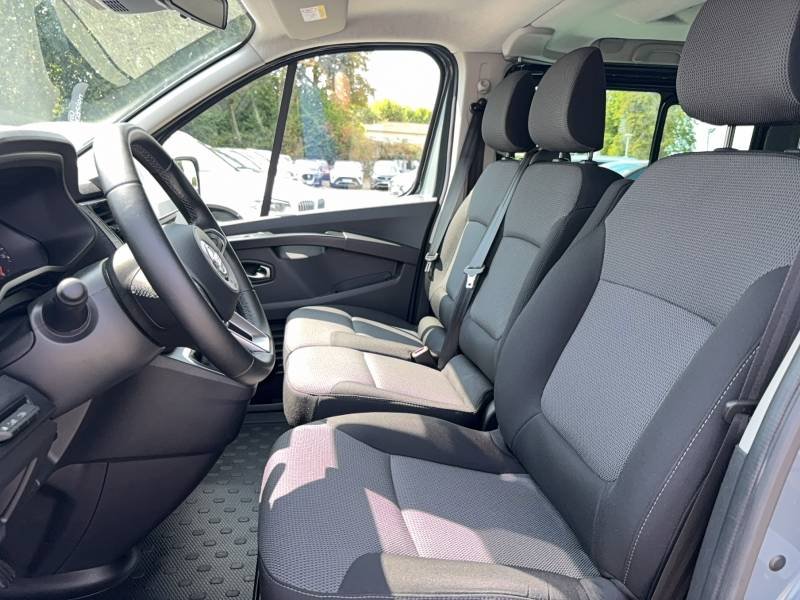 Nissan Primastar - Photo 10