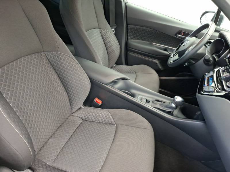 Toyota C-HR - Photo 9