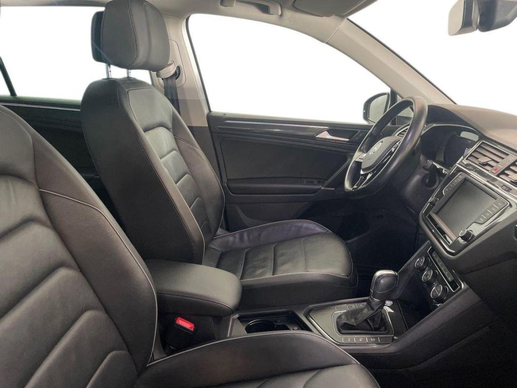 Volkswagen Tiguan - Photo 13