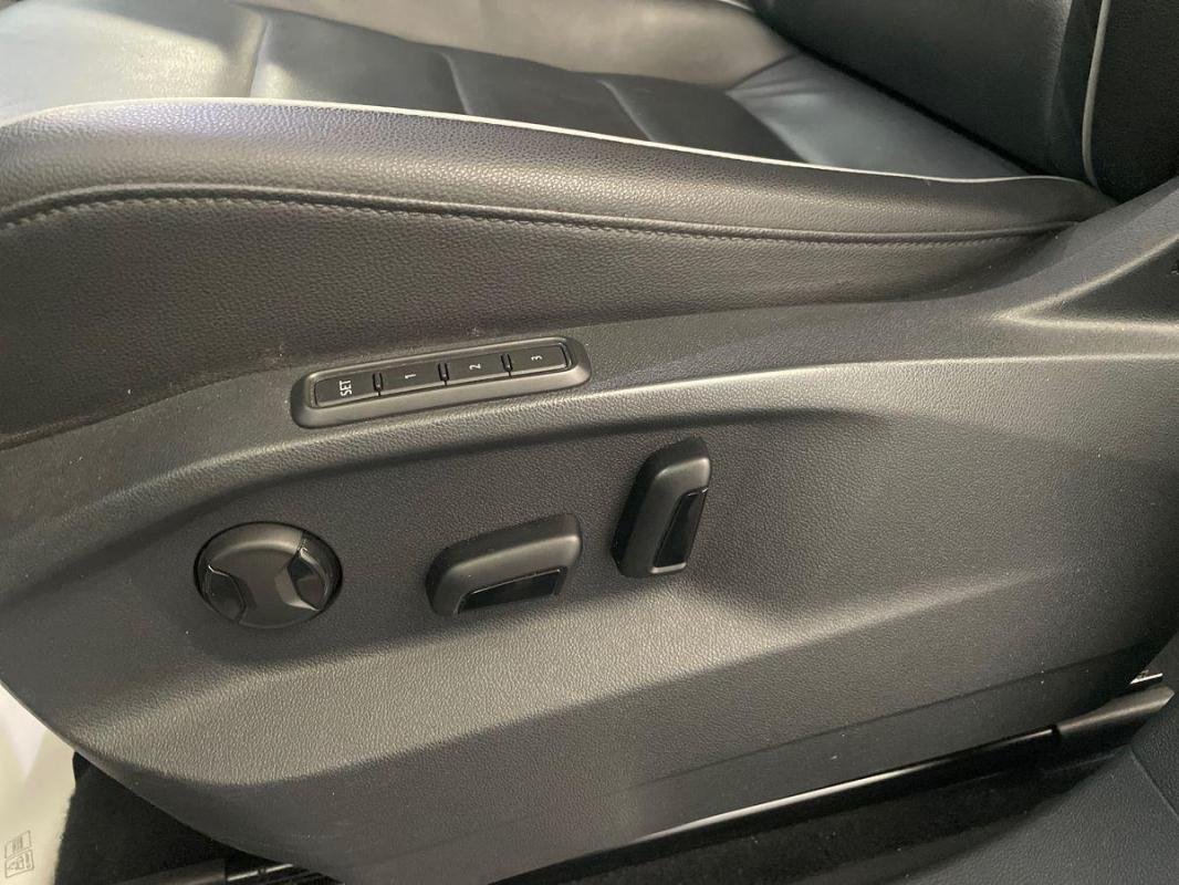 Volkswagen Tiguan - Photo 14
