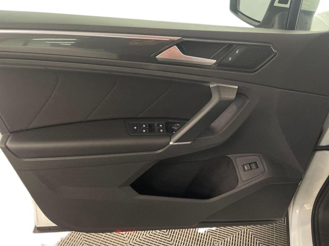 Volkswagen Tiguan - Photo 15