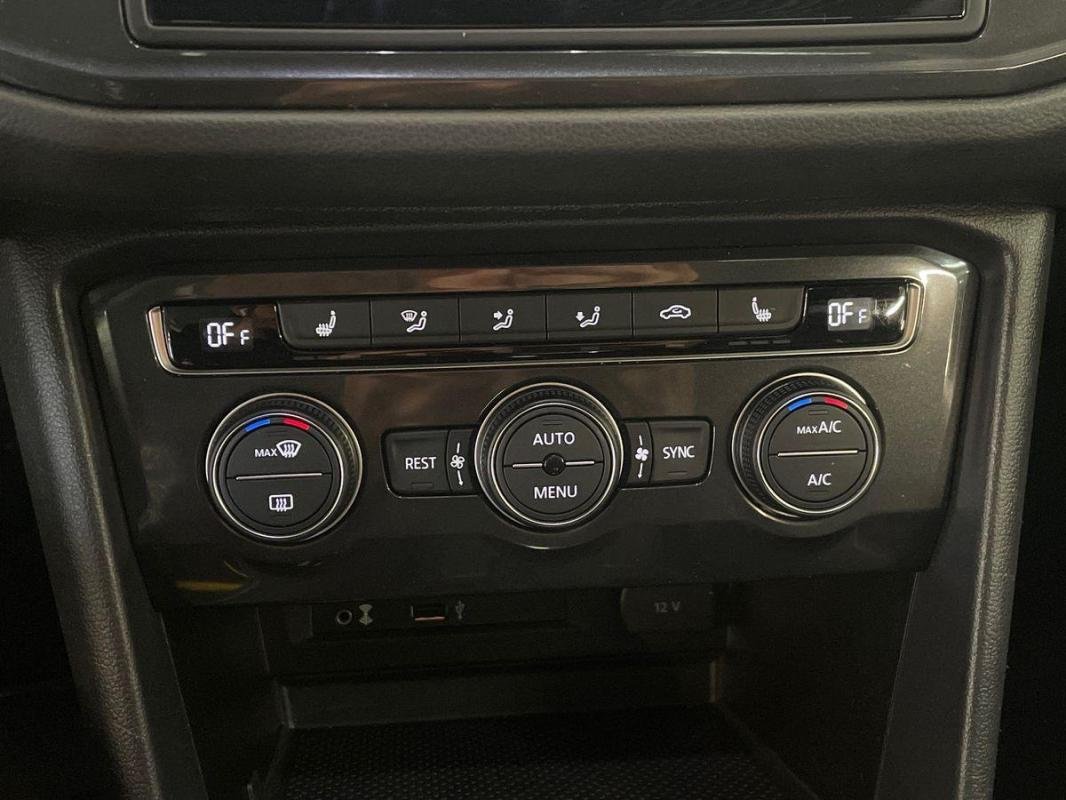 Volkswagen Tiguan - Photo 19