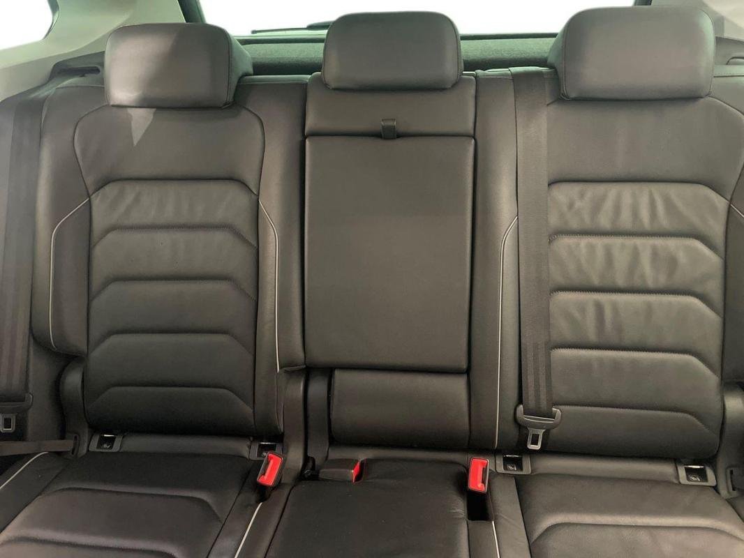 Volkswagen Tiguan - Photo 22