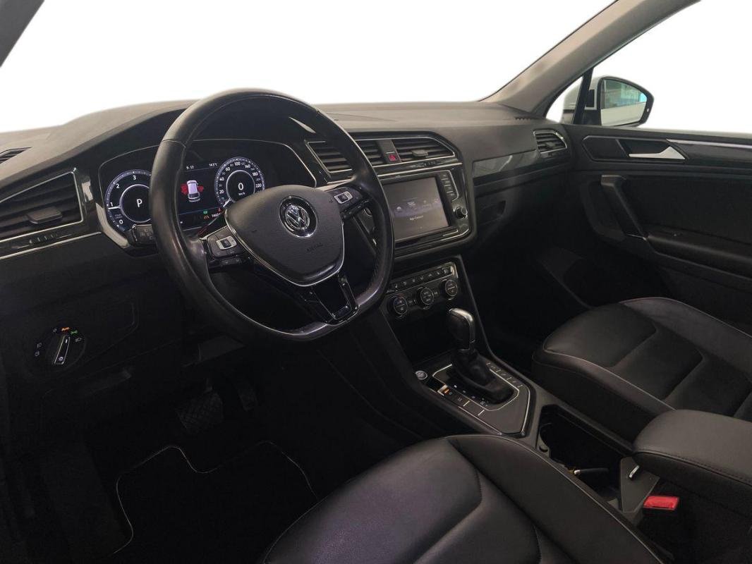 Volkswagen Tiguan - Photo 9