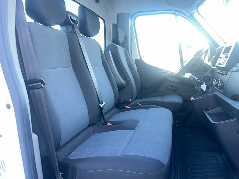 Renault Master - Photo 12