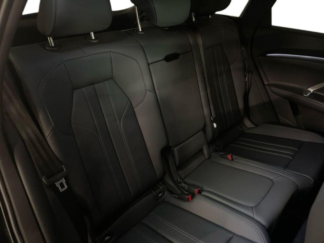 Audi Q5 - Photo 23