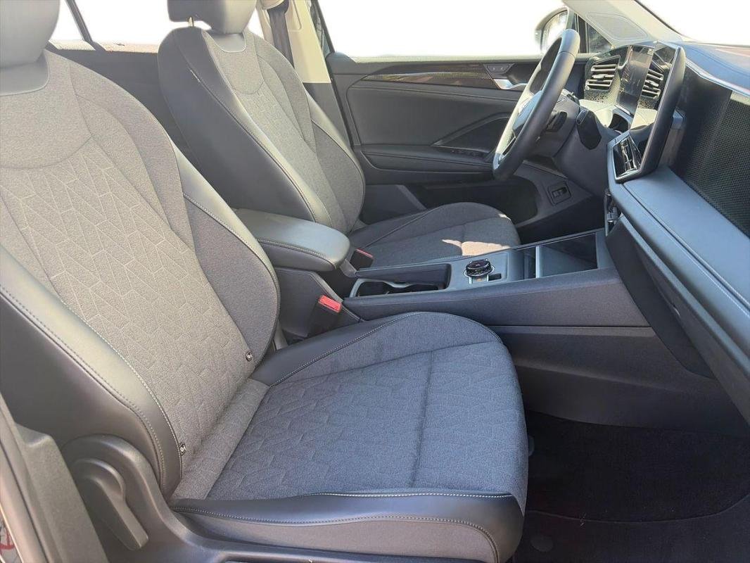 Volkswagen Tiguan - Photo 13