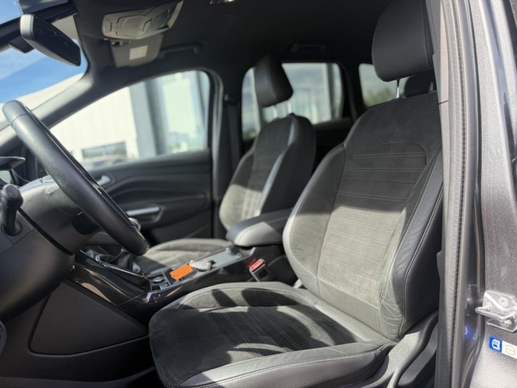 Ford Kuga - Photo 11