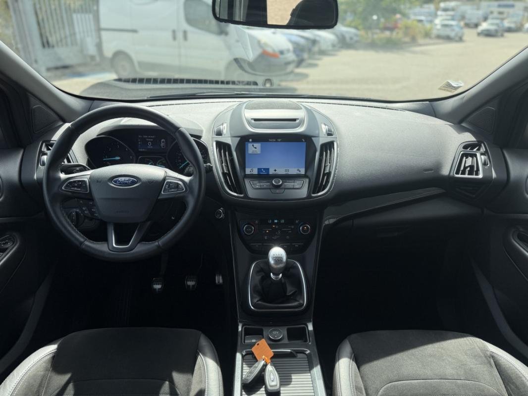 Ford Kuga - Photo 12