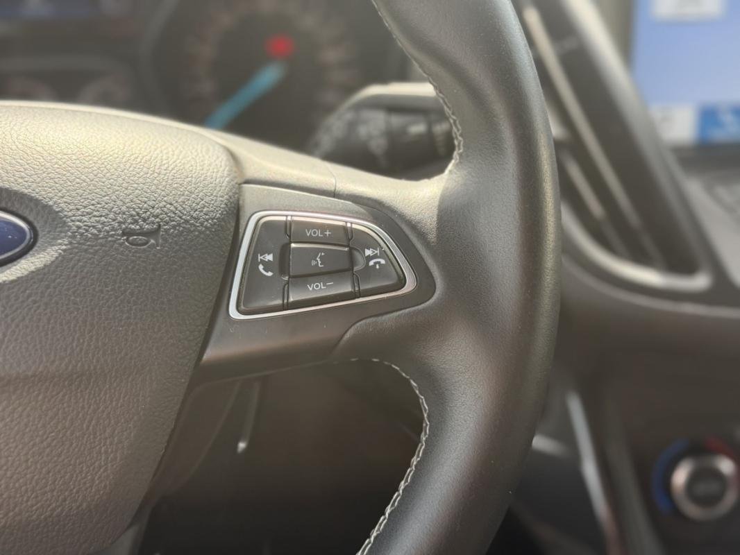 Ford Kuga - Photo 17