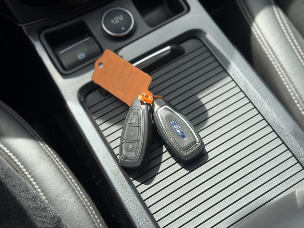Ford Kuga - Photo 21