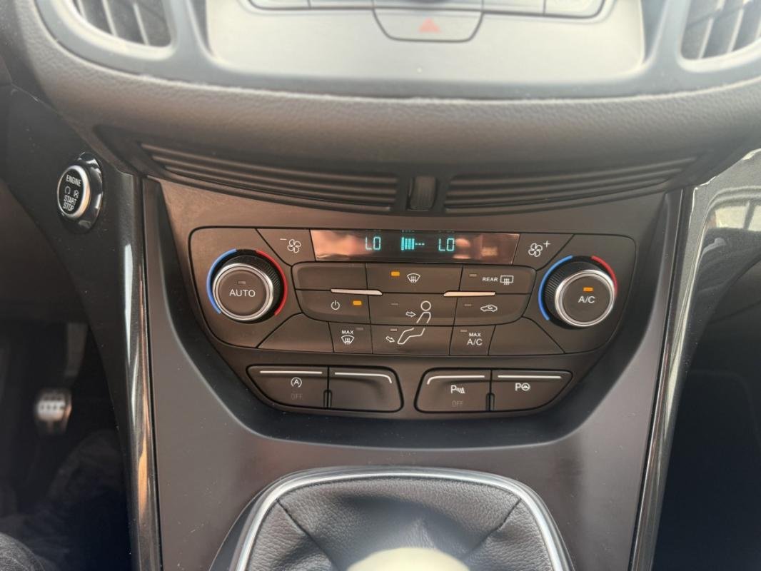Ford Kuga - Photo 23