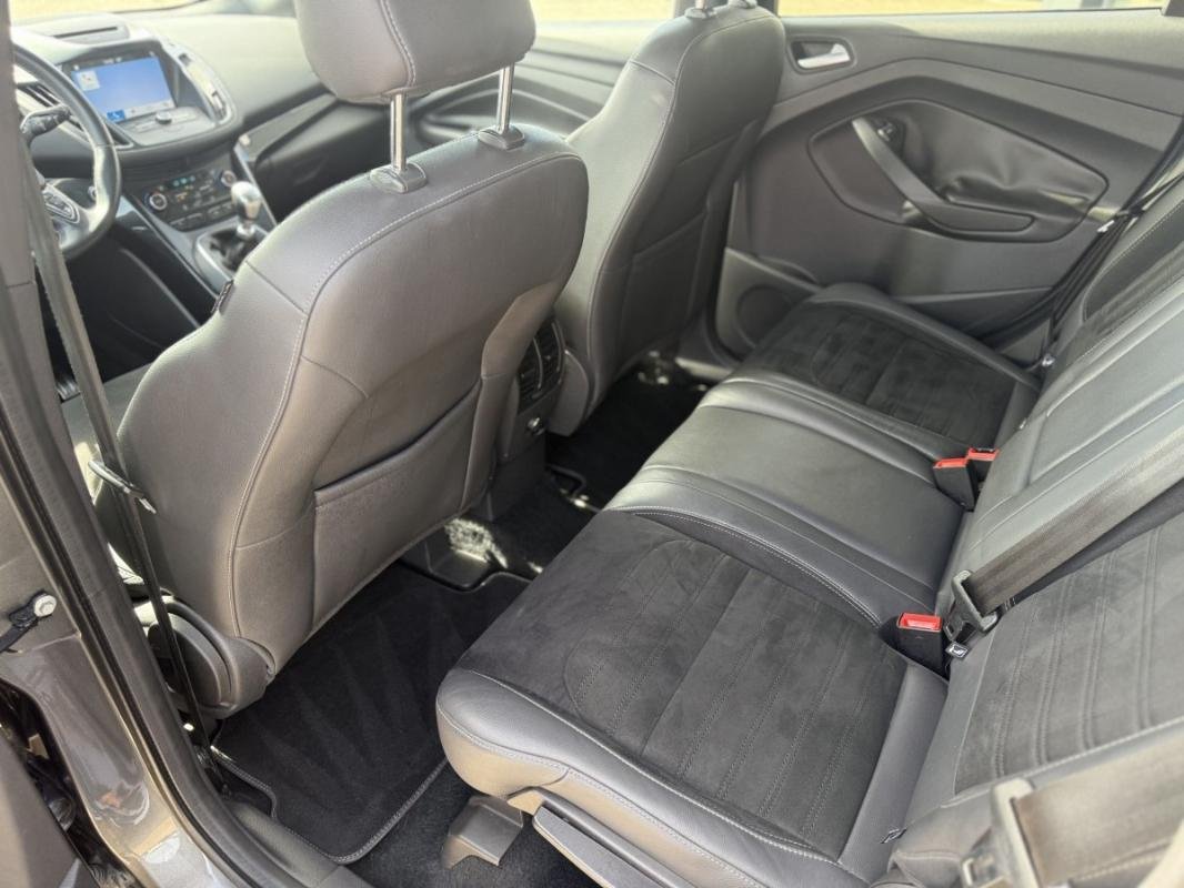 Ford Kuga - Photo 24