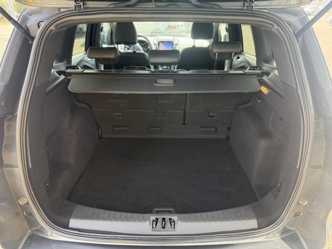 Ford Kuga - Photo 26