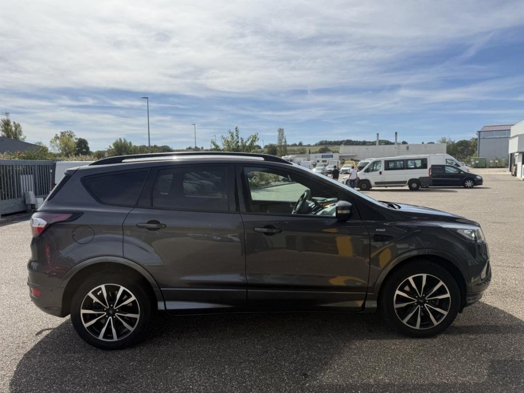 Ford Kuga - Photo 7