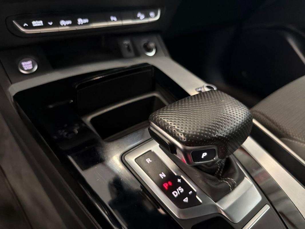 Audi Q5 - Photo 11
