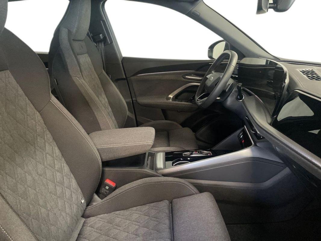 Audi Q5 - Photo 13