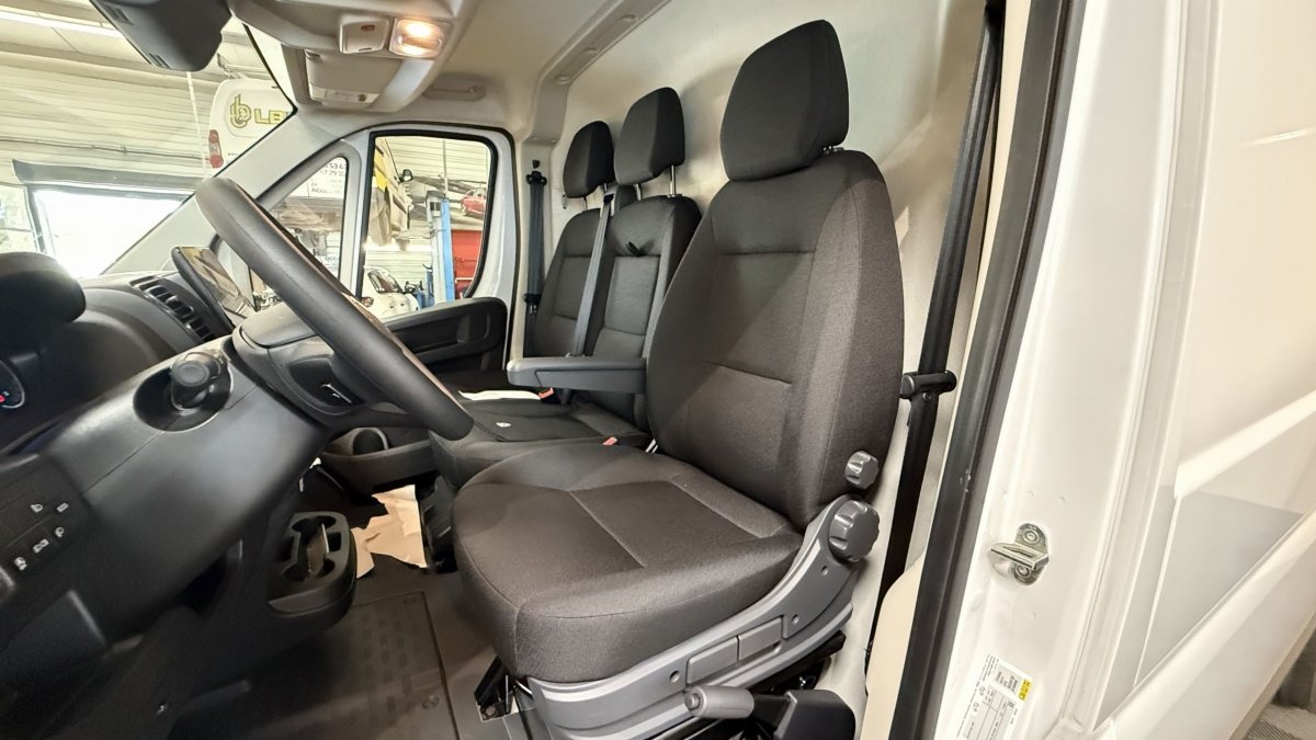 Peugeot Boxer - Photo 12