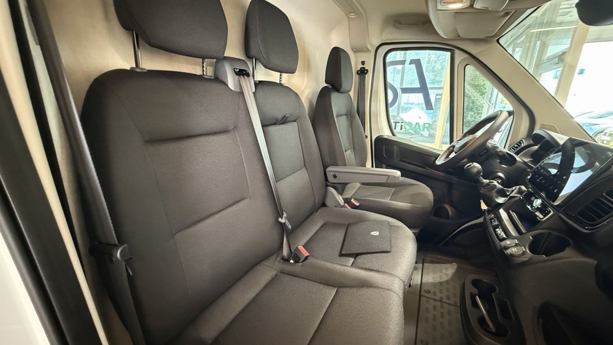 Peugeot Boxer - Photo 16