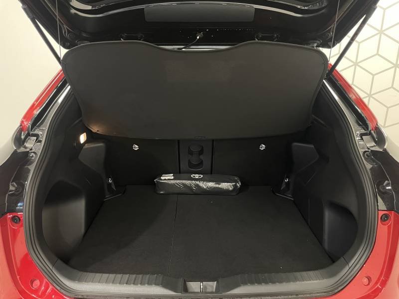 Toyota Yaris - Photo 11