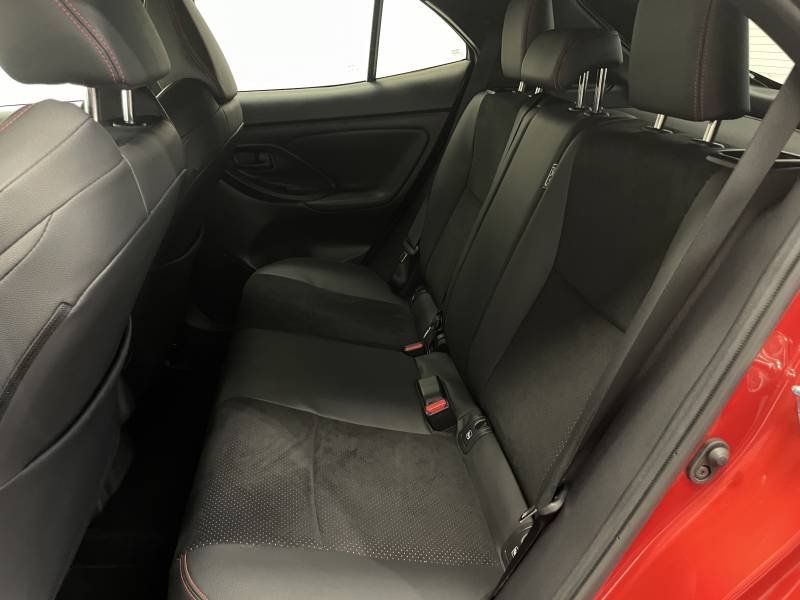 Toyota Yaris - Photo 12
