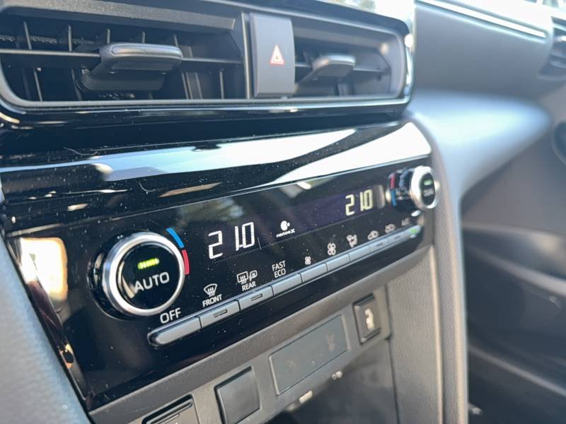 Toyota Yaris - Photo 24