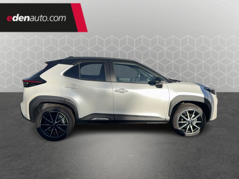Toyota Yaris - Photo 6